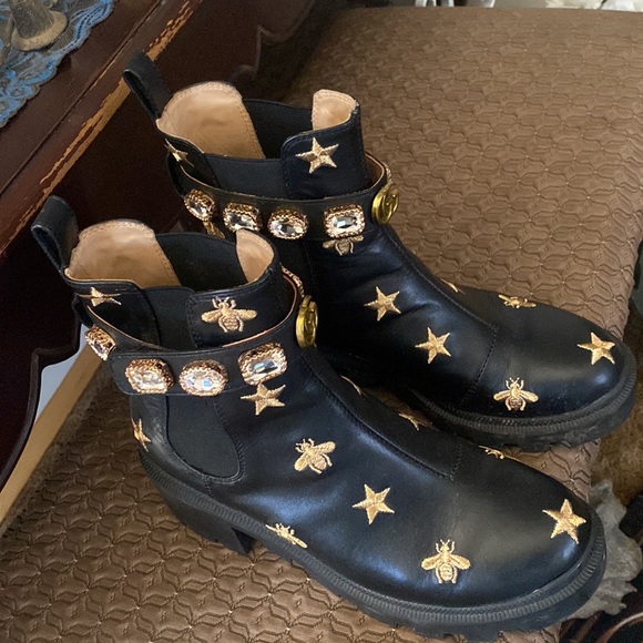 Elaborate design ankle boots - Picture 4 of 7